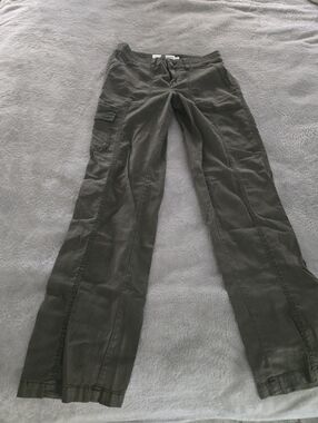 Sonoma Olive Green Cargo-Style Women's Pants